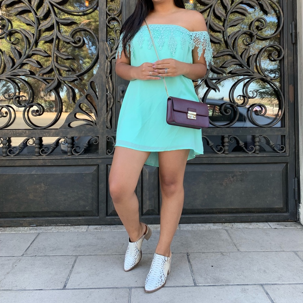 Flowy minty mini dress